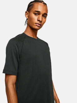 FastTrack Mesh Shortsleeve -Daily Fit Wear Shop 1 hero M301347 SMS BLK Sweatee Mesh T Shirt Black 2358 V2