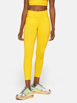 TechSweat™ Flex 7/8 Legging 26 TechSweat™ Flex 7/8 Legging -Daily Fit Wear Shop 1 hero W101199 TSW SUN Flex Leggings 25 Sunshine 076 V2