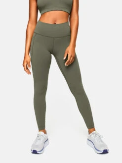 Swift 7/8 Legging 8 Swift 7/8 Legging -Daily Fit Wear Shop 1 hero W101321 BIT TTR SuperForm Leggings Tea Tree 1222 V2