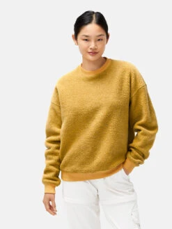 MegaFleece Crewneck -Daily Fit Wear Shop 1 hero W501067 WNF DIJ MegaFleece Crewneck Dijon 080