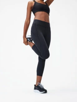 SuperForm™ Crop Legging