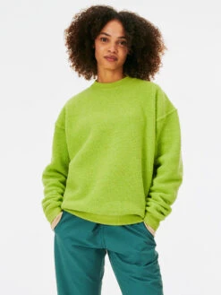 MegaFleece Crewneck -Daily Fit Wear Shop Front02 W501067 WNF MSY MegaFleece Sweatshirt mossy 115 25qg2sf