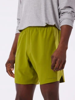 High Stride 7" Short -Daily Fit Wear Shop M701456 TWV MGA High Stride 7in Short Mossy Green Apple 039 T1HZLiP