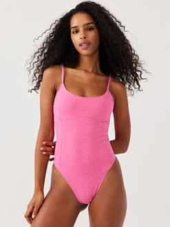 TechSweat™ Leotard -Daily Fit Wear Shop W401891 TSW CIS Move Free Leotard Cerise 144