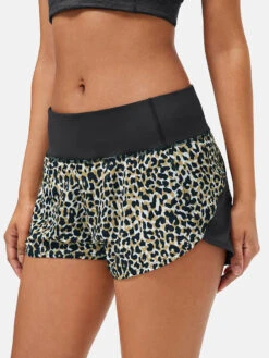 Hudson 2.5" Short -Daily Fit Wear Shop W701498 REC LEO Hudson2.5Short Leopard 066
