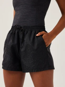 GeoShine 2.5" Short -Daily Fit Wear Shop W701800 MSJ BLK City Sport 2.5in Short Black 039